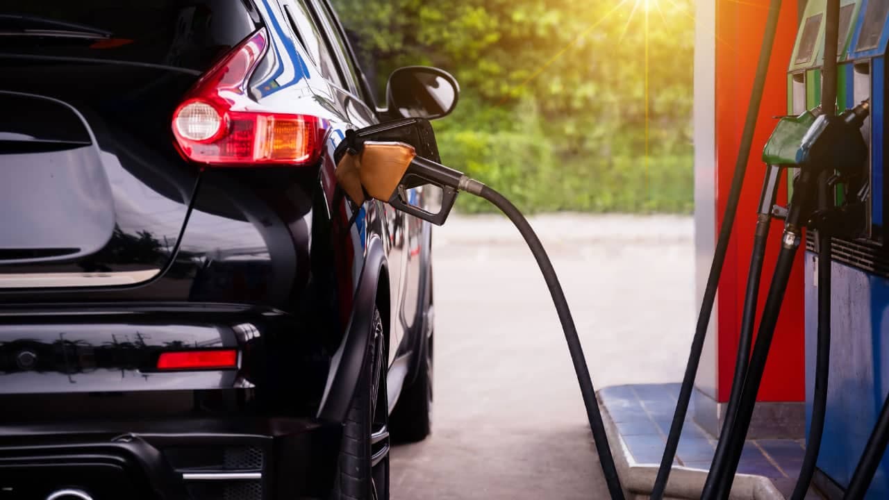 How To Save Money On Fuel | 13 Easy Ways