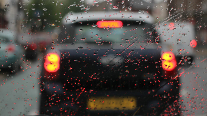 How to use AC in car during rain